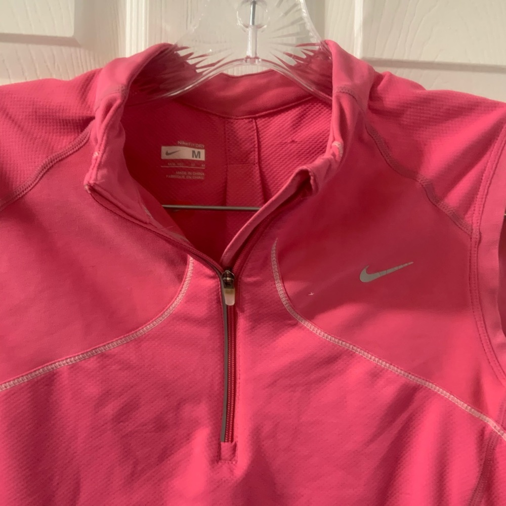 Nike Fit Dry Pink 1/2 Zip Sleeveless Tank size M - Picture 3 of 8